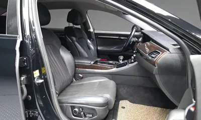 Genesis EQ900
