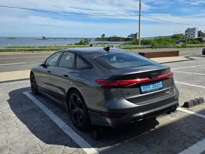 Audi A6 e-tron