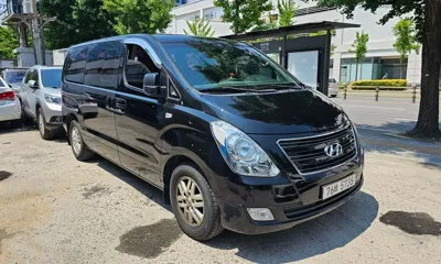 Hyundai Starex