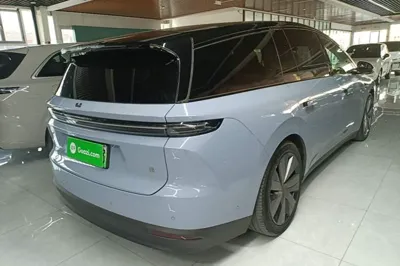 Li Auto Li Auto i8