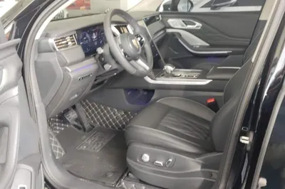 Hongqi HS7 PHEV