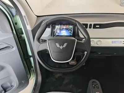 Wuling MINIEV