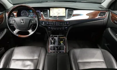 Hyundai Equus