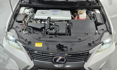 Lexus CT200h