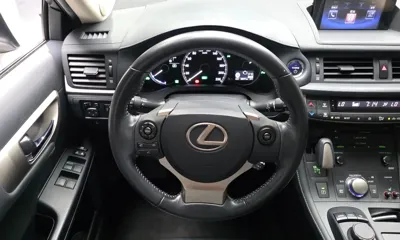 Lexus CT200h