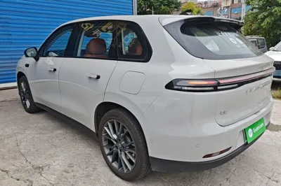 Leapmotor C10