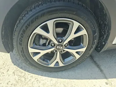 Kia KX3