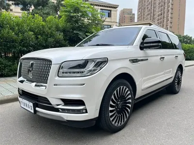 Lincoln Navigator