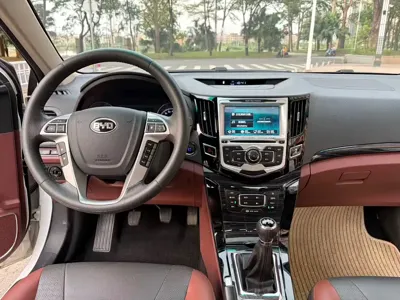 BYD Surui