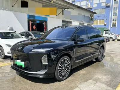 Nio ES8