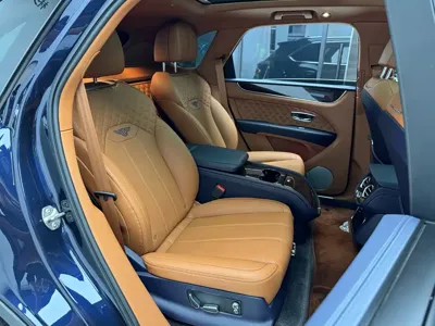 Bentley Bentayga PHEV