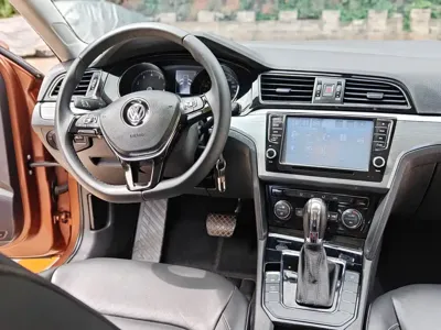 Volkswagen Lamando