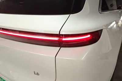 Li Auto L6