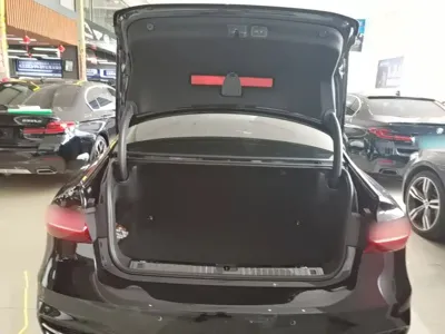 Audi A7L