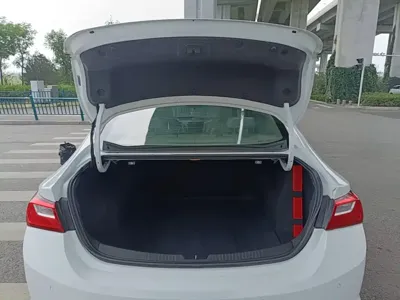 Chevrolet Malibu XL