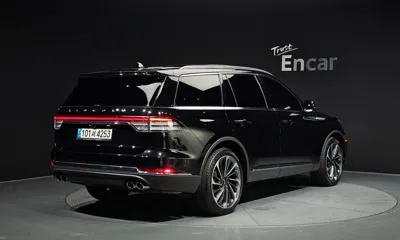 Lincoln Aviator