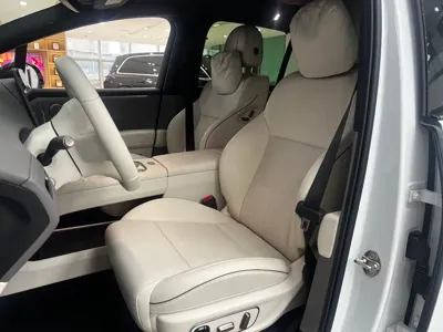 Li Auto 理想i6