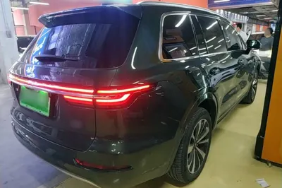 Li Auto ONE