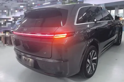 Li Auto L7