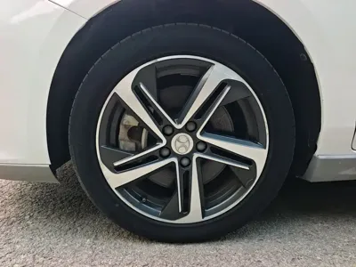 BAIC EU5