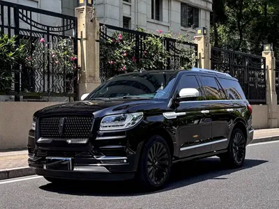 Lincoln Navigator