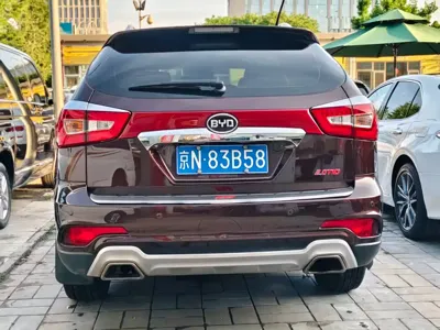 BYD S7