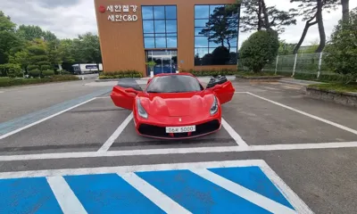 Ferrari 488