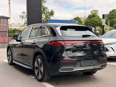 Mercedes-Benz EQE SUV