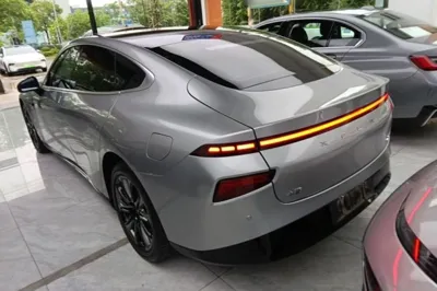 Xpeng P7
