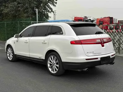 Lincoln MKT