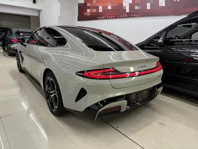 Xiaomi SU7