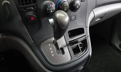 Hyundai Starex