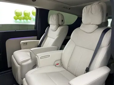 Li Auto Li MEGA