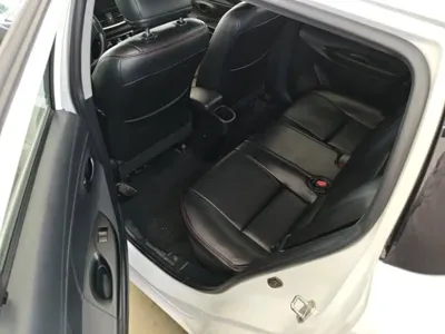 Toyota Yaris L