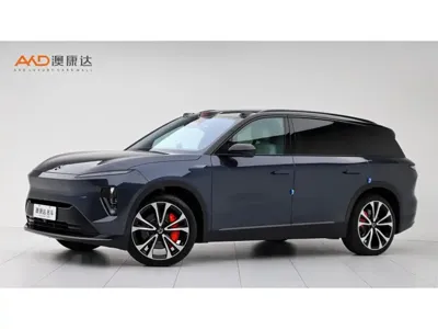 Nio ES8