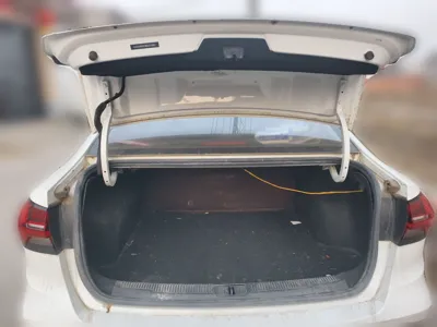 Roewe i5