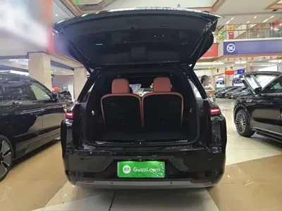 Li Auto Li L8
