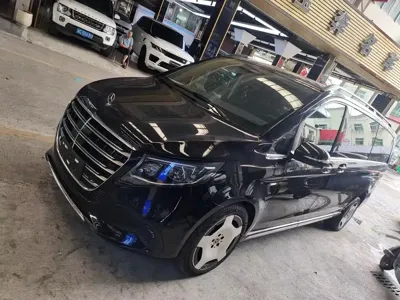 Mercedes-Benz V-Class