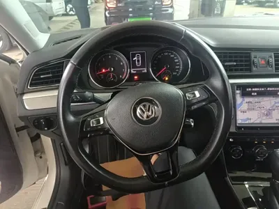 Volkswagen Lamando