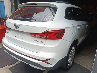 Jetta VS7