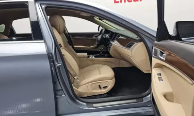 Hyundai Genesis