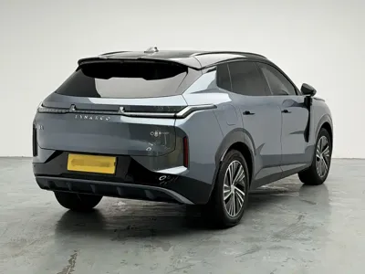 Lynk & Co 08 EM-P