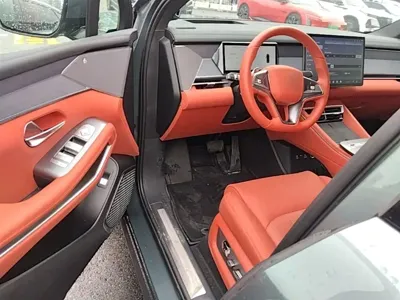 BYD 唐L