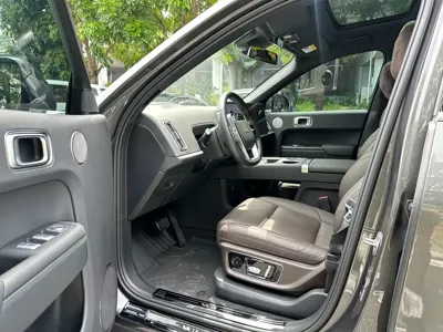 Li Auto Li L8