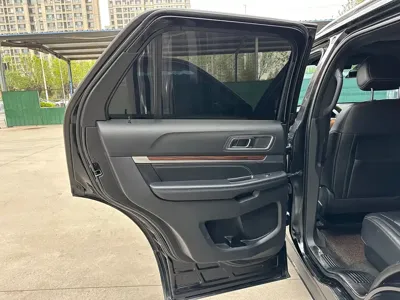 Ford Explorer (Import)