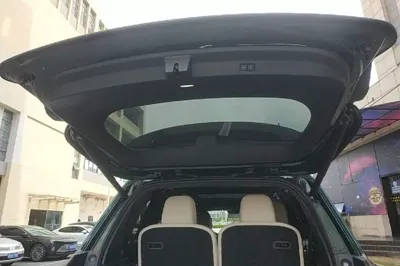 Li Auto L9