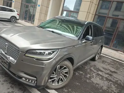 Lincoln Aviator