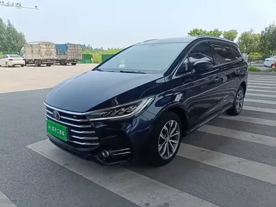 BYD MAX