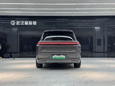 Li Auto Li L8