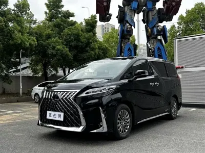 Lexus LM